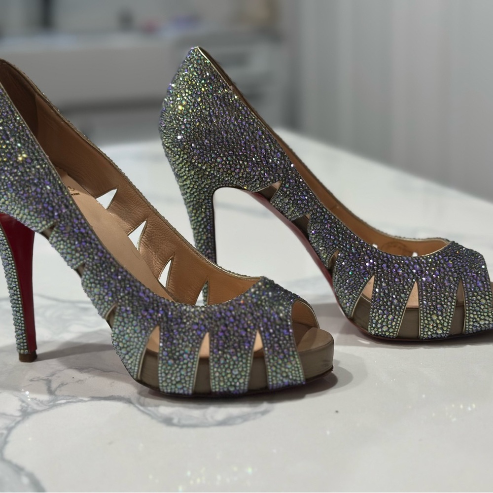 Christian Louboutin AB strass Glitter Heels 38.5 GUC SEE VIDEO for sparkle!!